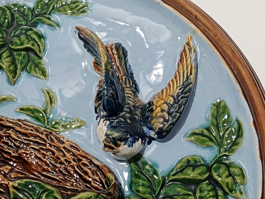 keramický závěsný talíř s reliéfem - ptáci, 32 cm, B. Bloch Eichwald