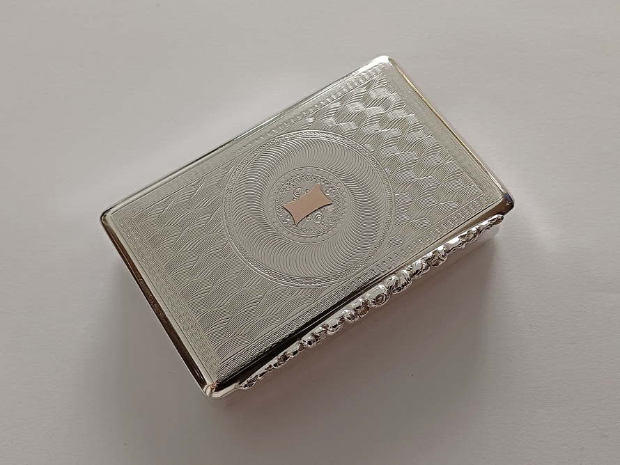 Dóza na tabák, stříbro, 13 lotů, Ag 812,5/1000, 99,2 g, Rakousko Vídeň