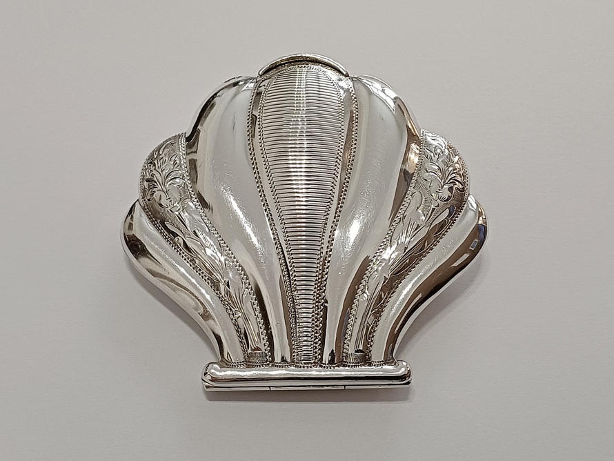 Art Deco pudřenka - mořská mušle, Ag 835/1000, 70 g, I. ČSR