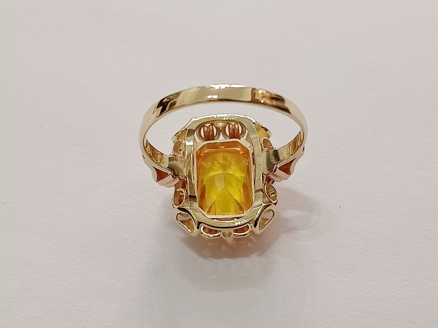 dámský zlatý prsten, citrín, ryzost Au 585/1000, 14 kt, 5,69 g, I.ČSR, lvíček