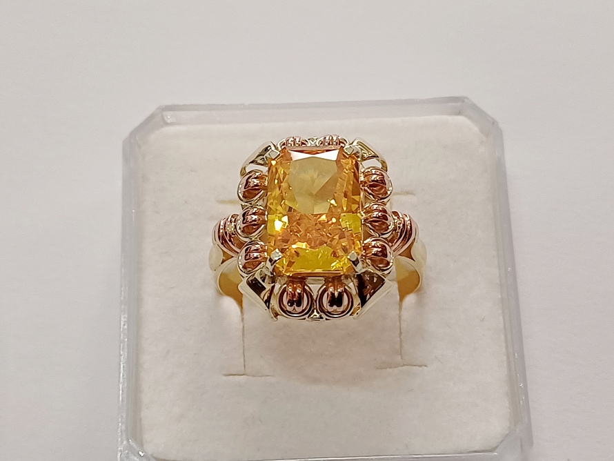 dámský zlatý prsten, citrín, ryzost Au 585/1000, 14 kt, 5,69 g, I.ČSR, lvíček