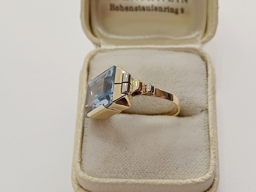 zlatý dámský prsten s akvamarínem, Au 585/1000, 14 kt, 30. léta, I.ČSR