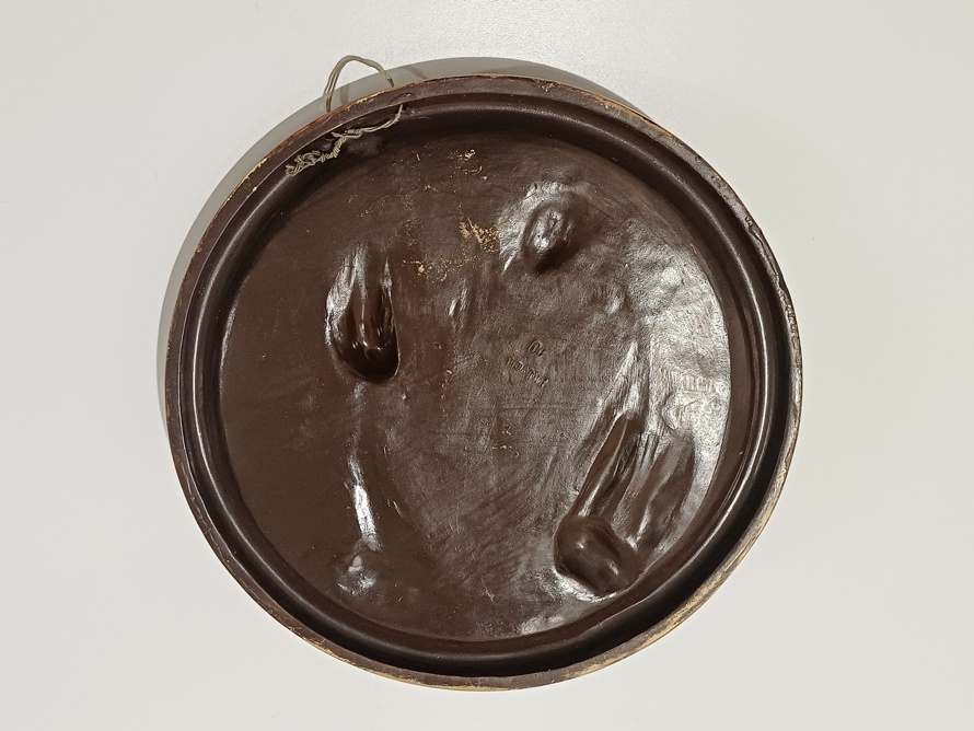 keramický závěsný talíř s reliéfem - ptáci, 32 cm, B. Bloch Eichwald