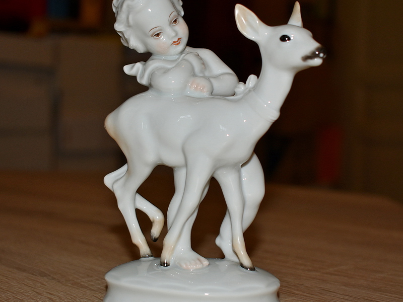 Putto s kolouchem Rosenthal