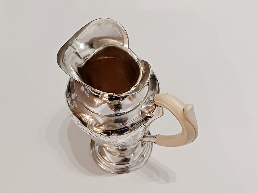Konvička, stříbro, Ag 800/1000, 327 g, RU, Vídeň