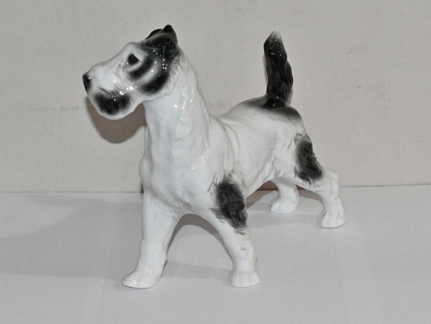 pes - foxteriér, styl Rosenthal