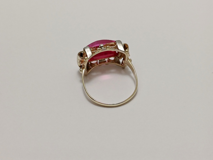 zlatý dámský prsten s rubínem, Au 585/1000, 14 kt, Art Deco, I.ČSR