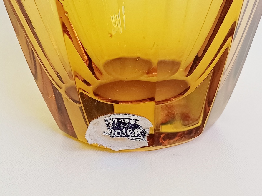 hranovaná váza Moser Diva 14,5 cm, topas, Art Deco